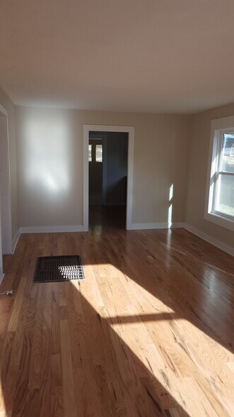 Building Photo - 1123 Massachusetts Ave