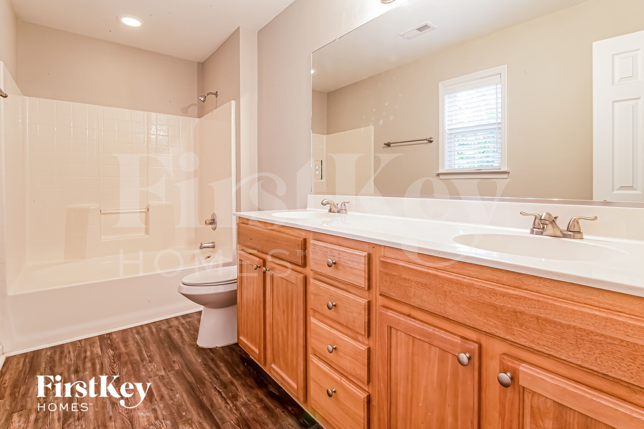 Building Photo - 8963 Buck Run Ct