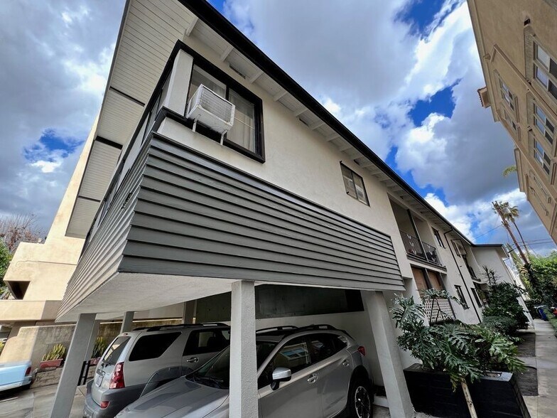 Building Photo - 422 S Willaman Dr