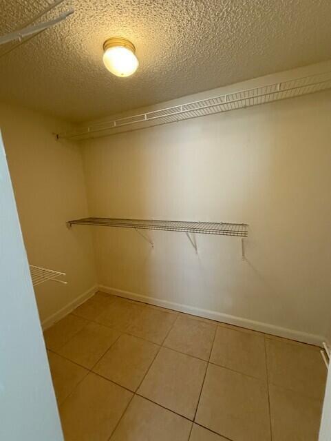 Building Photo - 2805 SW 22nd Ave