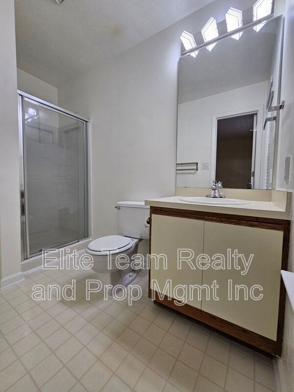 Building Photo - 802 Selwyn Oaks Ct