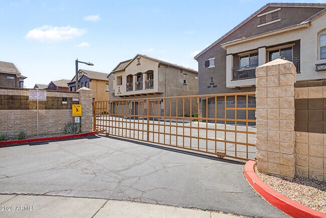 Building Photo - 17365 N Cave Creek Rd