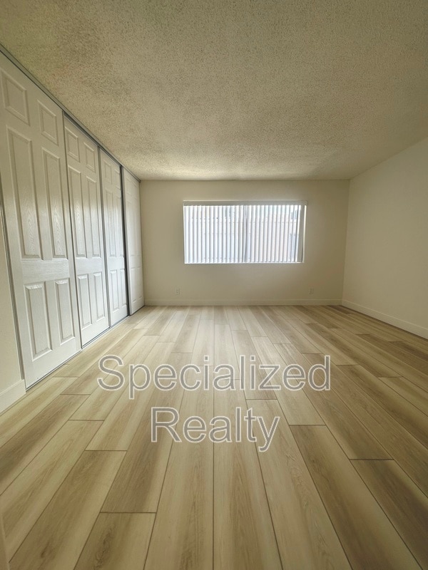 Building Photo - 14074 Van Nuys Blvd