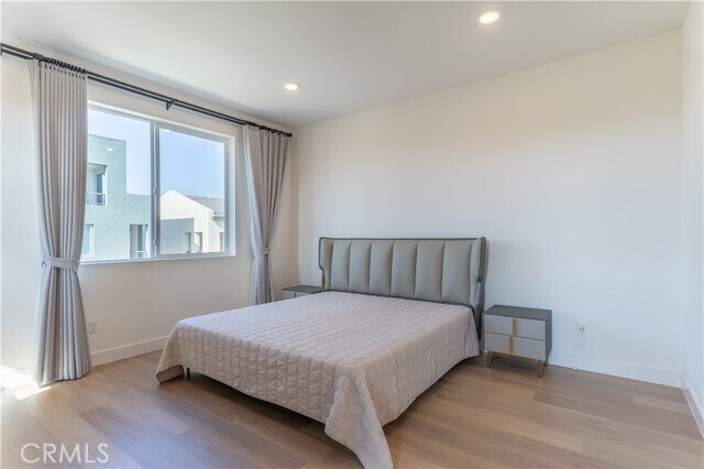 Building Photo - 301 Baluster