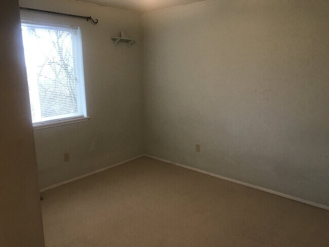 Building Photo - 20968 Travis Ln