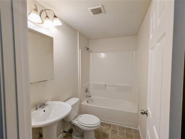 Building Photo - 2820 Cardo Dr NW