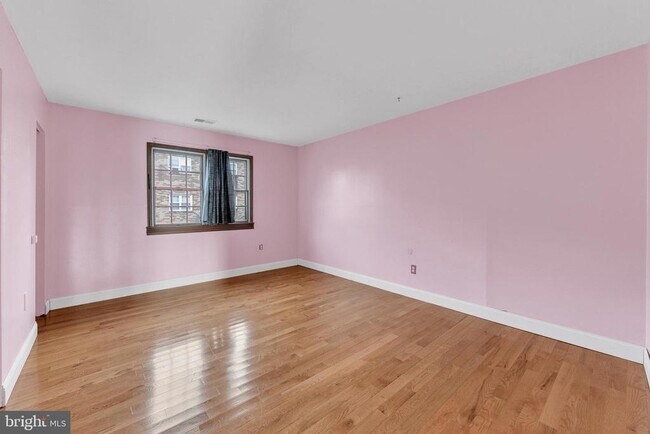 Building Photo - 1294 Jefferson Ave