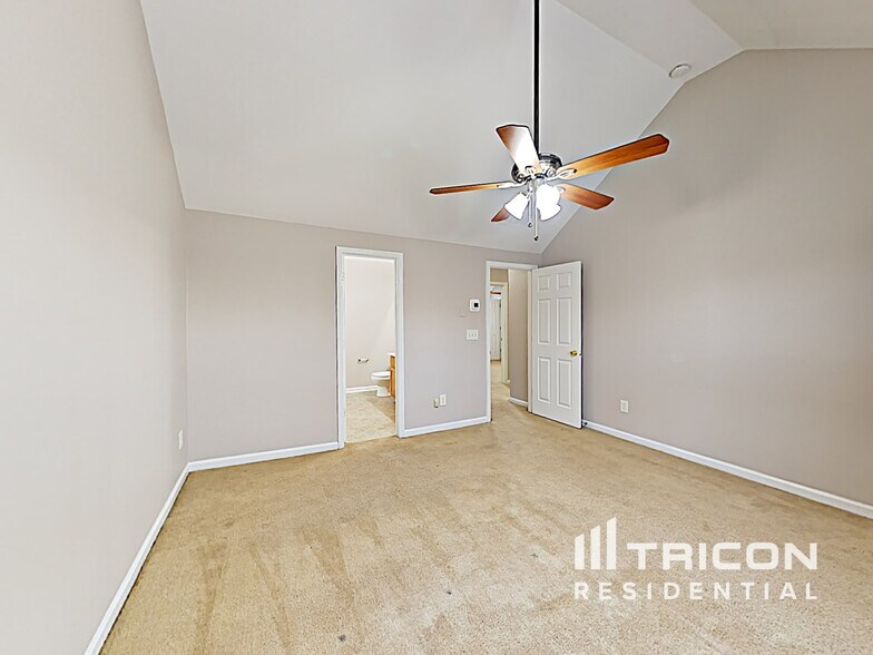 Building Photo - 522 Tansy Dr