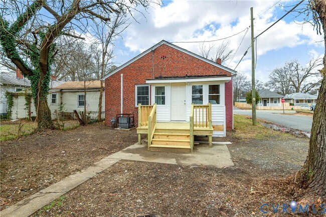 Building Photo - 3500 Decatur St