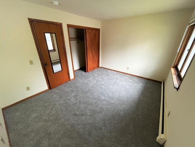 Building Photo - 614 Femrite Dr