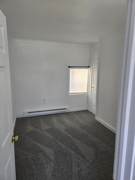 Building Photo - 354 Cherry St