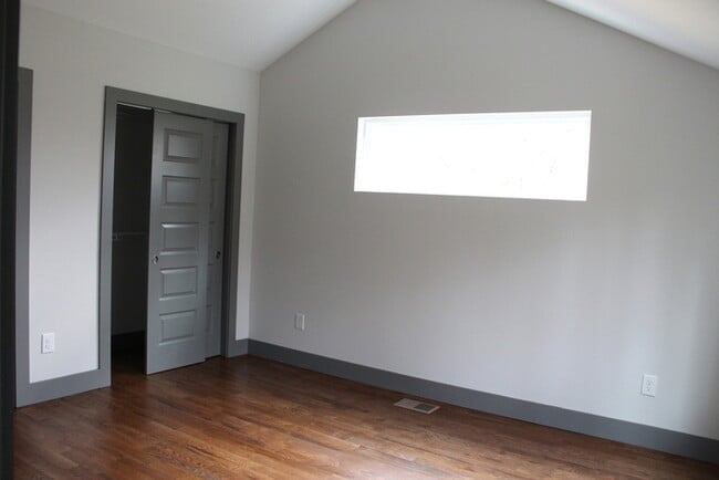 Building Photo - Large East Nashville Modern House - 3 Bedr...