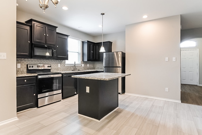 Building Photo - 1510 Kensington Pl