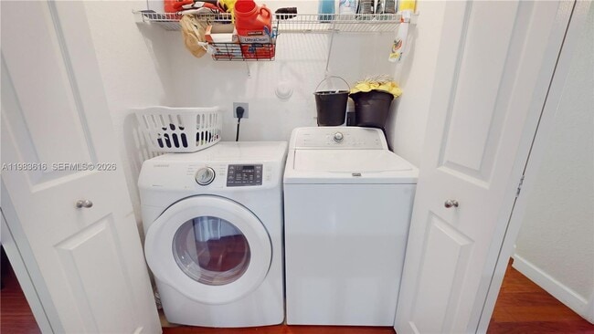 Building Photo - 12808 SW 132nd Terrace