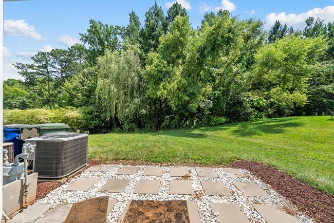 Building Photo - 8916 Camden Park Dr