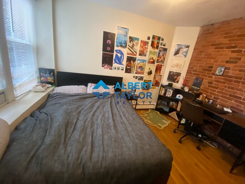 Building Photo - 78 Hammond St