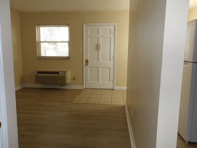 Building Photo - 4012 Southern Pkwy