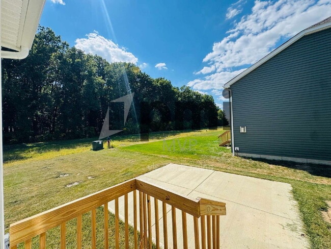 Building Photo - 5749 Shadowfair Ln