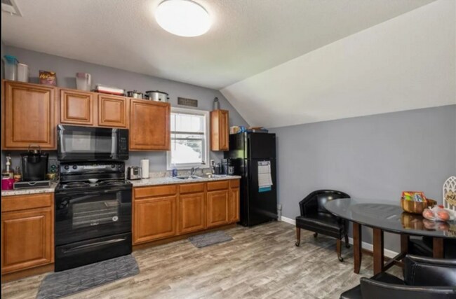 Building Photo - 1131 Euclid Ave