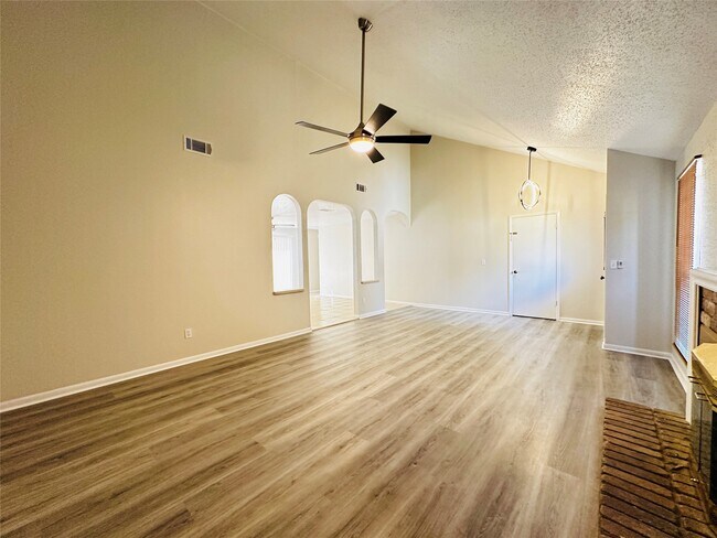 Building Photo - 12315 Dapple Ln