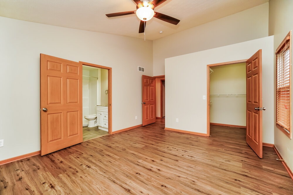 Building Photo - 370 Millett Dr