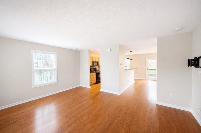 Building Photo - Oakley Rental!