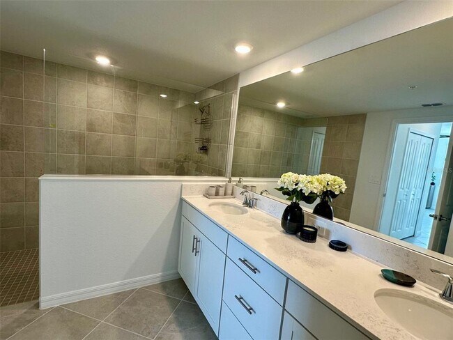 Building Photo - 12680 Radiance Ct