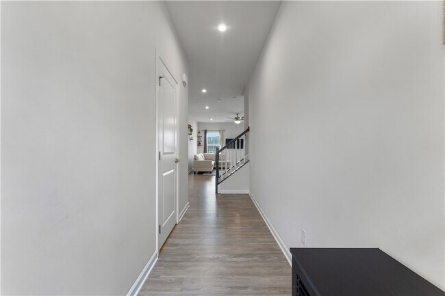 Building Photo - 5103 Spruce Rd