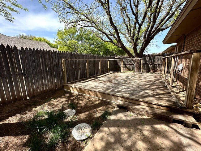 Building Photo - 9716 Orlando Ave