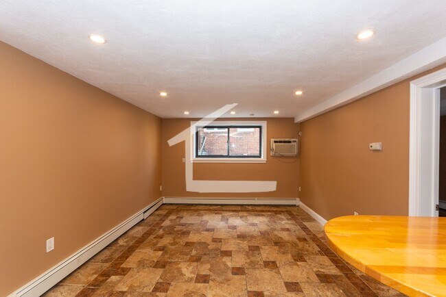 Building Photo - 9/1 No Fee! Spacious 1BR near Packard's Corner, heat/hw inc!