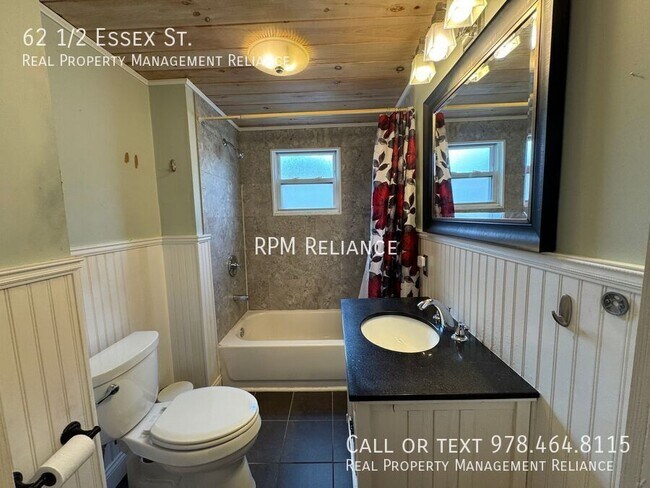 Building Photo - 62 1/2 Essex St.-