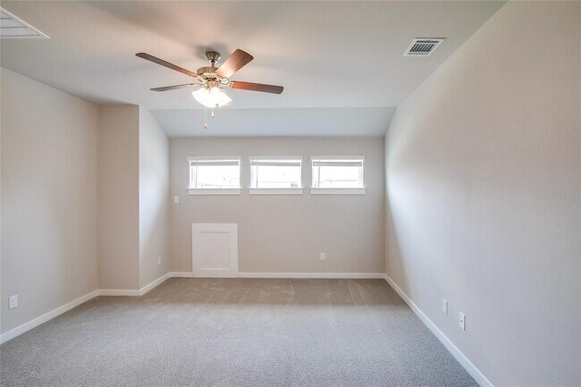 Building Photo - 601 Dusky Sap Ln