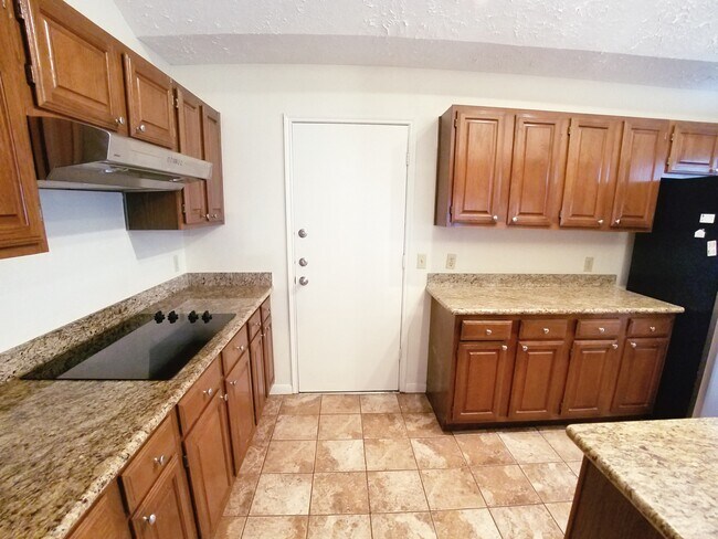 Building Photo - 2111 Echo Ridge