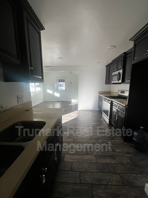 Building Photo - 8409 Wentworth St