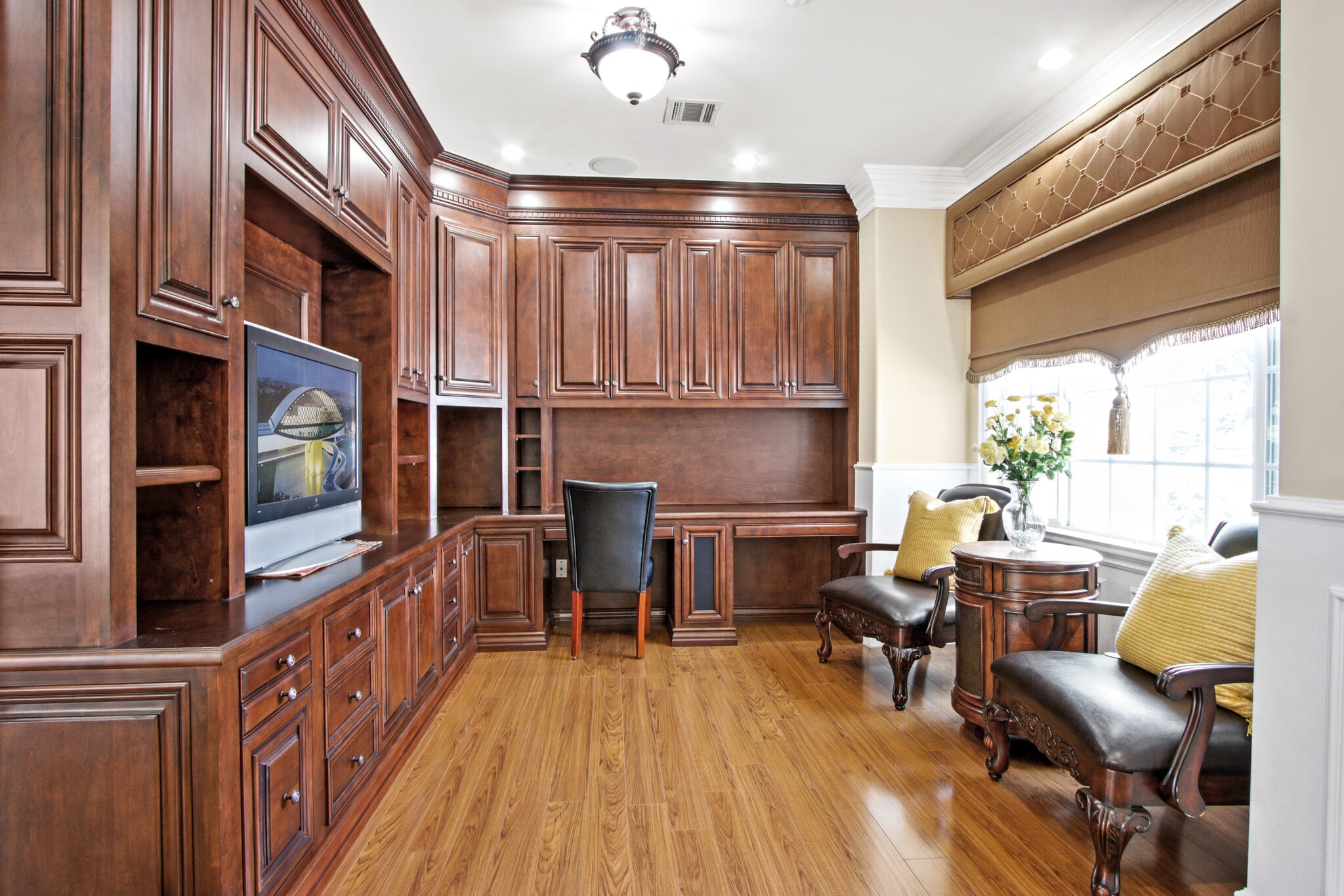 Building Photo - 1117 Encanto Dr