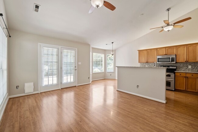 Building Photo - Beautiful 3 Bedroom Ranch Home Located In Ballantyne Area