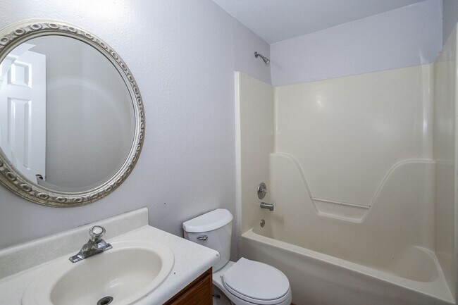Building Photo - 3 Bed 2 Bath in Springdale