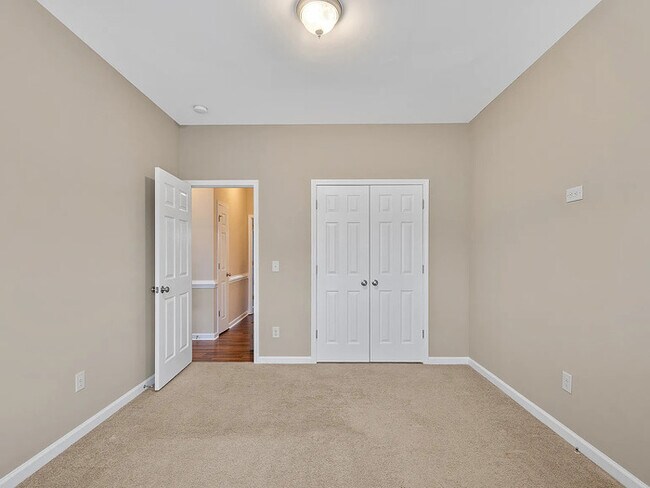 Building Photo - Build Equity While Leasing - Lease to Own