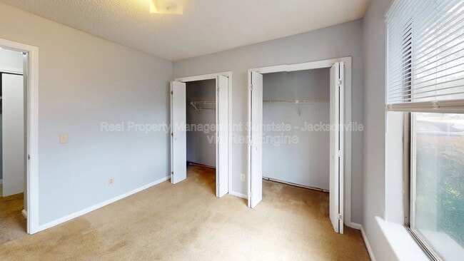 Building Photo - 11256 Windtree Dr E