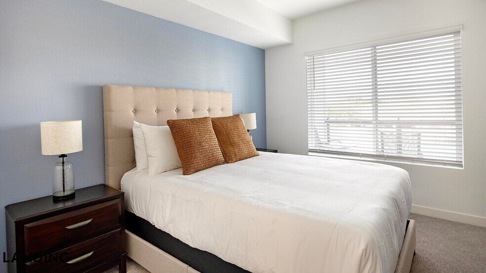 Building Photo - 1760 S Crismon Rd