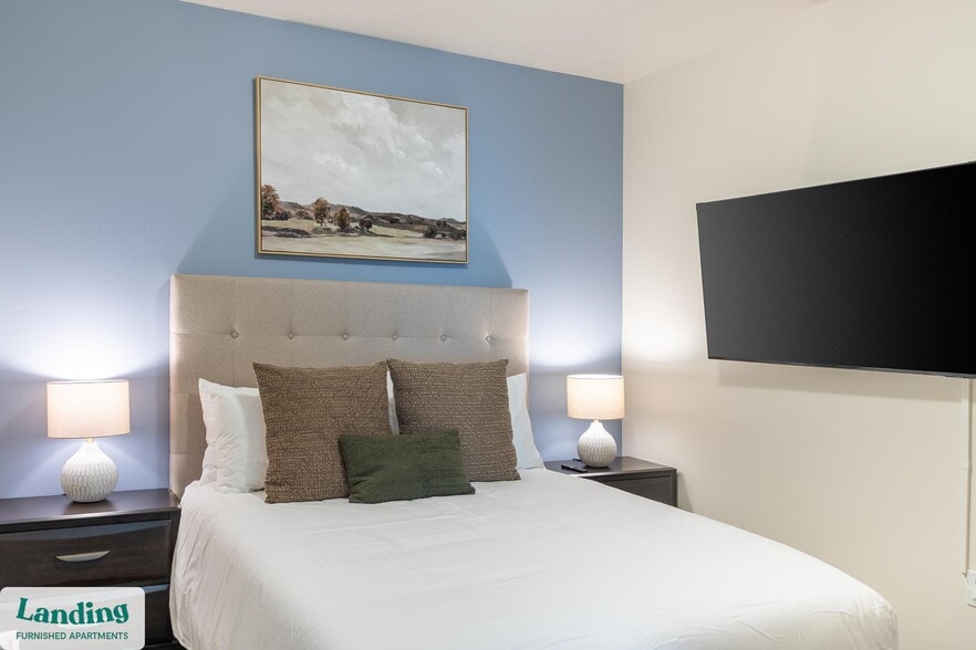 Building Photo - 2201 S 900 E