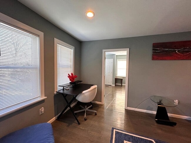 Building Photo - 60 Cedar St