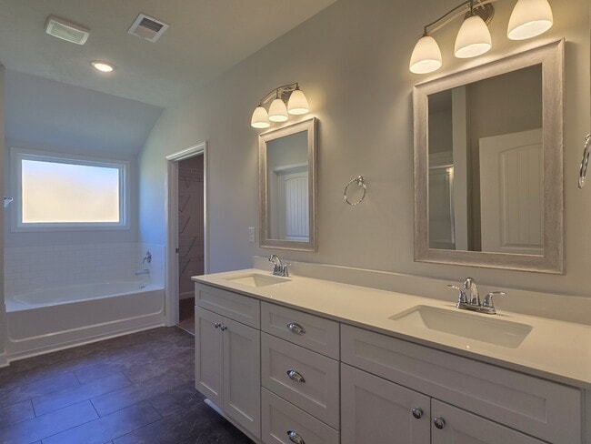 Building Photo - 8509 Bannock Cir
