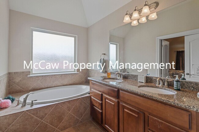 Building Photo - Beautiful 3/3/2 in Lewisville!