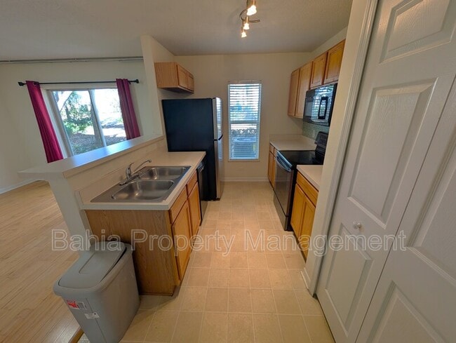 Building Photo - 4656 Ashburn Square Dr