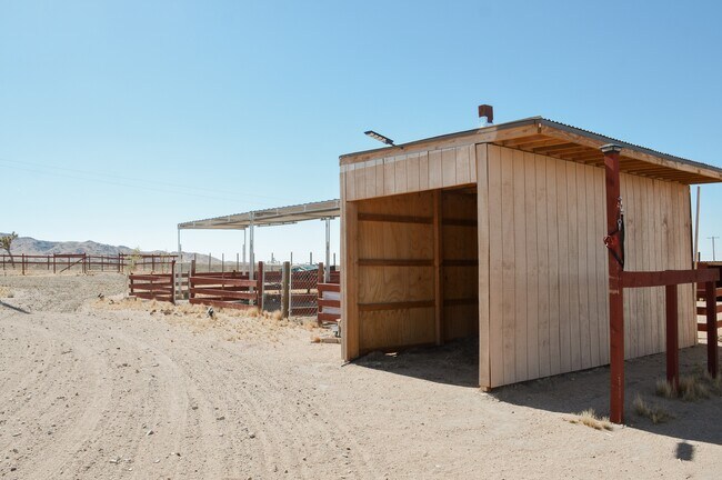 Building Photo - 1381 Soledad Ave