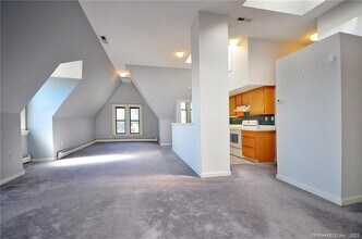 Building Photo - 12 Charter Oak Pl