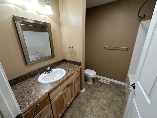 Building Photo - 1413 29th Ave S