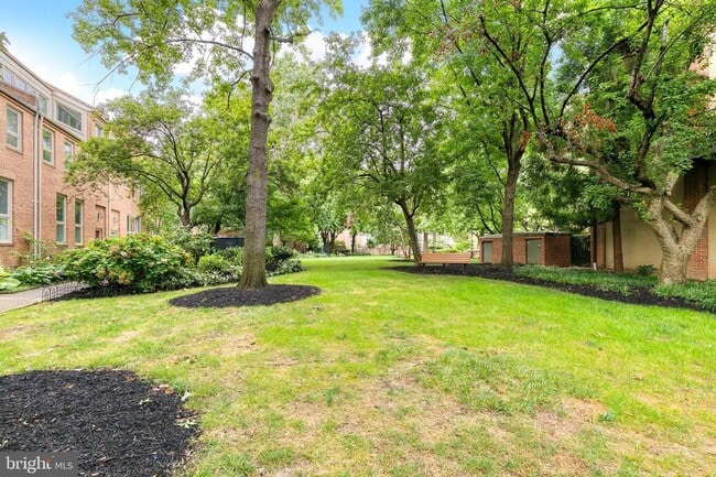 Building Photo - 2 Bed/2 Bath Patio Level Condo in Otterbei...