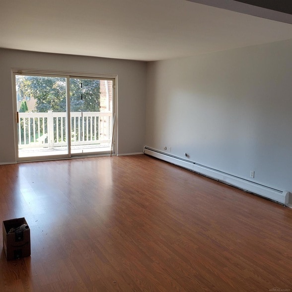 Building Photo - 2420 Parmenter Blvd